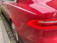 Gebraucht Jaguar XE Prestige 179 PS (131 kW) 2015 Rot Limousine