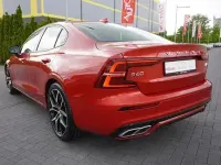 Gebraucht Volvo S60 392 PS (288 kW) 2021 Orange Limousine
