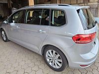 Gebraucht VW Touran Highline 190 PS (139 kW) 2018 Silber Van / Kleinbus