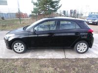 Gebraucht Hyundai i20 75 PS (55 kW) 2017 Schwarz Kleinwagen