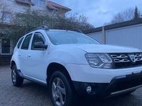 Gebraucht Dacia Duster Celebration 106 PS (77 kW) 2014 Weiß SUV