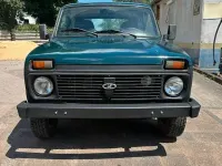 Gebraucht Lada niva 82 PS (60 kW) 2009 Grün SUV