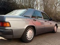 Gebraucht Mercedes 190 132 PS (97 kW) 1990 Grau Limousine