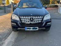 Gebraucht Mercedes ML350 231 PS (169 kW) 2011 Schwarz SUV