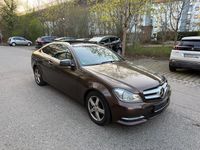 Gebraucht Mercedes 220 170 PS (125 kW) 2012 Braun Coupé
