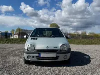 Używany Renault Twingo Authentique 58 KM (42 kW) 2002 Niebieski Hatchback