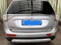 Gebraucht Mitsubishi Outlander Plus 150 PS (110 kW) 2015 SUV