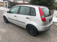 Gebraucht Ford Fiesta 80 PS (58 kW) 2004 Grün Kleinwagen