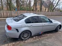 Gebraucht BMW 320 150 PS (110 kW) 2007 Silber Limousine