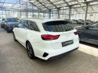 Gebraucht Kia Ceed Spirit 160 PS (117 kW) 2024 Weiß Kleinwagen