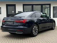 Gebraucht Audi A6 Sport 204 PS (150 kW) 2022 Firmamentblau metallic Limousine