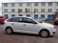 Gebraucht Skoda Rapid Active 86 PS (63 kW) 2013 Weiß Limousine