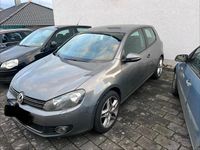 Gebraucht VW Golf 122 PS (89 kW) 2011 Grau Coupé