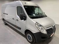 Gebraucht Opel Movano 131 PS (96 kW) 2018 Brillantsilber (metallic) Van