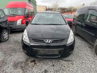 Gebraucht Hyundai i20 75 PS (55 kW) 2012 Schwarz Kleinwagen