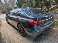 Gebraucht BMW 750 449 PS (330 kW) 2018 Limousine
