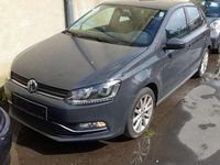 Gebraucht VW Polo LOUNGE 105 PS (77 kW) 2015 Grau Limousine