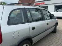 Gebraucht Opel Zafira 125 PS (91 kW) 2002 Silber Van / Kleinbus