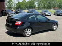 Gebraucht Mercedes C180 143 PS (105 kW) 2004 Schwarz Coupé