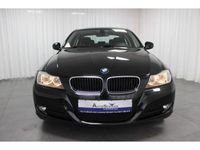 gebraucht BMW 318 i 143PS AHK NAVI SHZ PDC Tempom. Klimaaut.