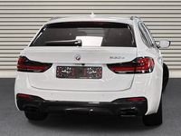 Gebraucht BMW 530e Shadowline 292 PS (214 kW) 2023 Weiß Kombi