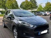 Gebraucht Ford Fiesta 101 PS (74 kW) 2016 Grau Kleinwagen