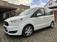 Gebraucht Ford Tourneo Courier Trend 101 PS (74 kW) 2015 Weiß Van / Kleinbus