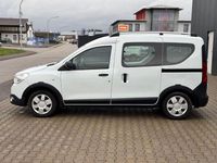 Gebraucht Dacia Dokker Celebration 116 PS (85 kW) 2017 Weiß Van / Kleinbus