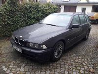 Käytetty BMW 525 163 HP (119 kW) 2002 Musta Farmari