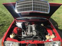 Gebraucht Mercedes E280 185 PS (136 kW) 1979 Rot Kombi