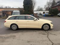 Gebraucht Mercedes E200 150 PS (110 kW) 2019 Gelb Kombi