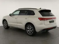 Gebraucht VW Touareg R-line 286 PS (210 kW) 2024 Sechura beige metallic SUV