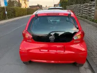 Gebraucht Toyota Aygo 68 PS (50 kW) 2007 Rot Kleinwagen