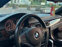 Gebraucht BMW 320 Cabriolet 170 PS (125 kW) 2010 Schwarz Cabrio