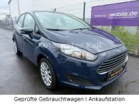 Gebraucht Ford Fiesta Trend 60 PS (44 kW) 2014 Blau Kleinwagen