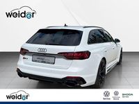 Gebraucht Audi RS4 Sport 450 PS (330 kW) 2025 Weiß Kombi