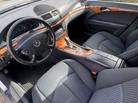 Gebraucht Mercedes E320 204 PS (150 kW) 2004 Silber Limousine