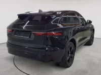 Gebraucht Jaguar F-Pace R-Dynamic 204 PS (150 kW) 2022 Santorini black metallic SUV