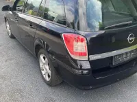 Gebraucht Opel Astra Edition 125 PS (91 kW) 2009 Schwarz Kombi
