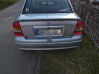 Gebraucht Opel Astra 101 PS (74 kW) 1999 Silber Limousine