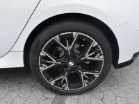 Gebraucht BMW 120 Sport Line 156 PS (114 kW) 2025 Alpinweiß uni Kleinwagen