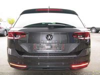 Gebraucht VW Passat 200 PS (147 kW) 2023 Mangangrau metallic (metallic) Kombi