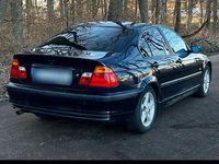 Second-hand BMW 318 118 CP (86 kW) 2002 Albastru Berlinǎ