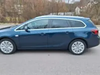 Gebraucht Opel Astra Innovation 125 PS (91 kW) 2011 Blau Kombi