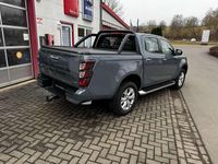 Gebraucht Isuzu D-Max 163 PS (119 kW) 2025 Grau Pickup