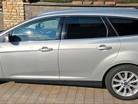 Gebraucht Ford Focus Titanium 150 PS (110 kW) 2018 Grau Kombi