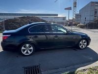 Gebraucht BMW 525 197 PS (144 kW) 2008 Schwarz Limousine