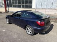 Gebraucht Mercedes C200 163 PS (119 kW) 2002 Blau Coupé