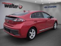 Gebraucht Hyundai Ioniq Advantage 141 PS (103 kW) 2022 Rot Kleinwagen