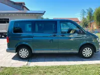 Gebraucht VW Multivan 150 PS (110 kW) 2018 Grün Van / Kleinbus
